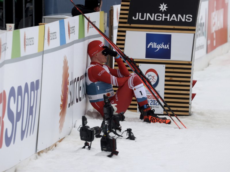 Норвежские спортсмены дисквалифицированы: скандал из‑за изменённой формы.