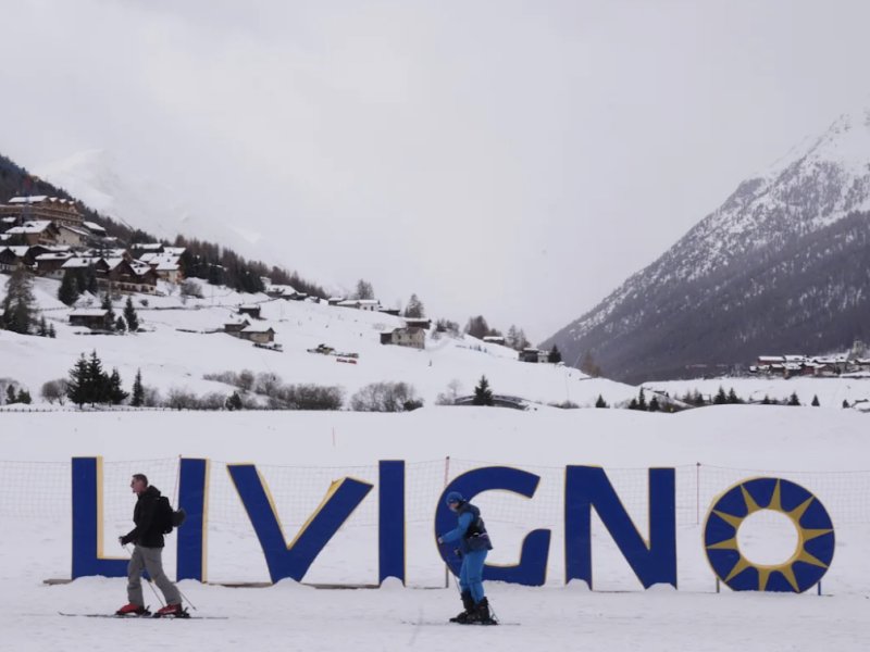 Трасса для фристайла в Ливиньо проходит финальную подготовку к Олимпийским играм.