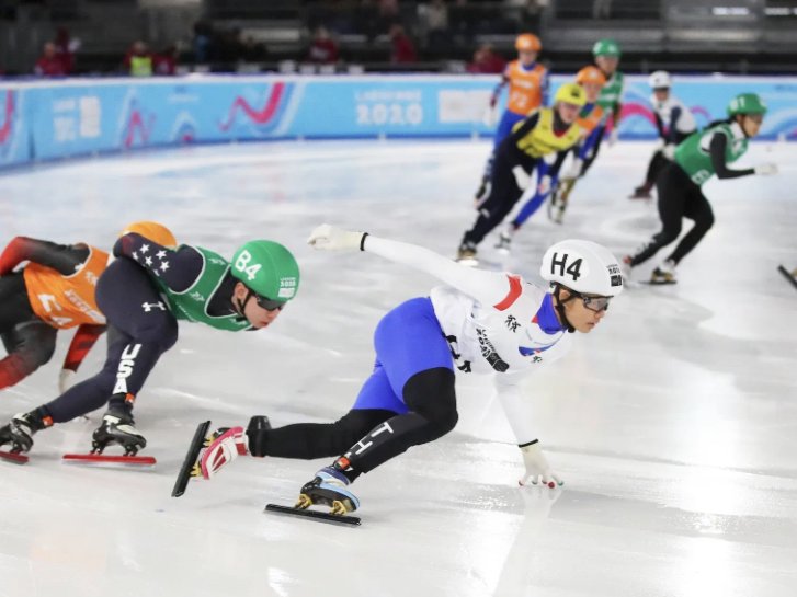 Забеги в Монреале: спортсмены из разных стран ведут борьбу за места на Олимпиаде.